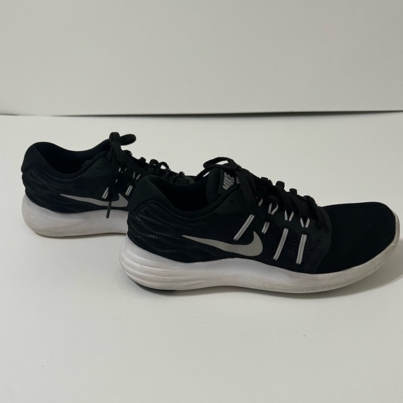 Nike Lunarstelos Black Sneakers Size 6.5 - Picture 3 of 6
